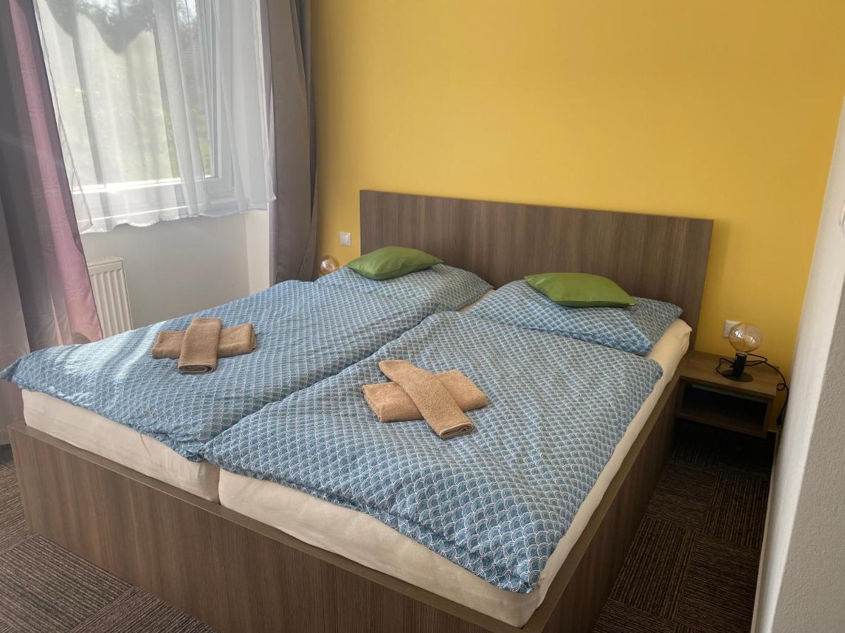 Penzion Teplanka Povazska Bystrica Exterior foto